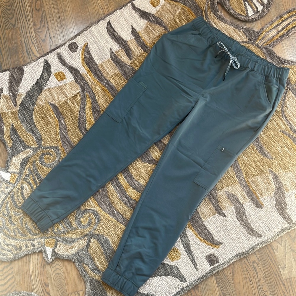 NWT Jaanuu Mesh-Enhanced Jogger Pants in Alpine Green